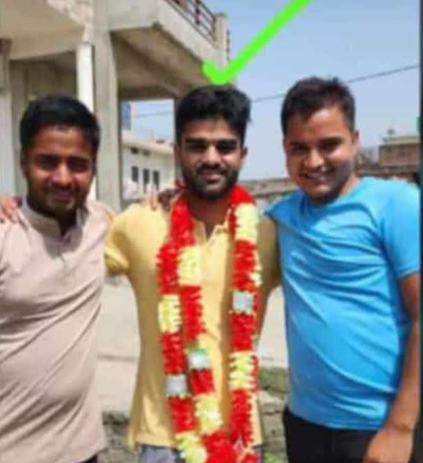 मोइन मंसूरी ने क्षेत्र का नाम किया रौशन,सिविल सर्विसेज में 296 वीं रेंक पाकर हासिल की सफलता