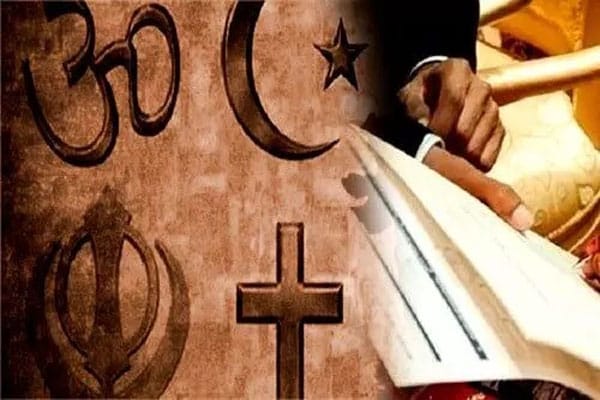 ईसाई मशीनरी में लिप्त लोगों पर धर्मांतरण का आरोप, भाजपाइयों ने किया हंगामा