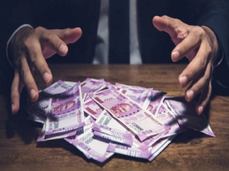 संविदा कर्मी व उसके साथी ने नोकरी दिलाने के नाम पर की दो लाख की ठगी, पीड़िता ने मुख्यमंत्री से की शिकायत