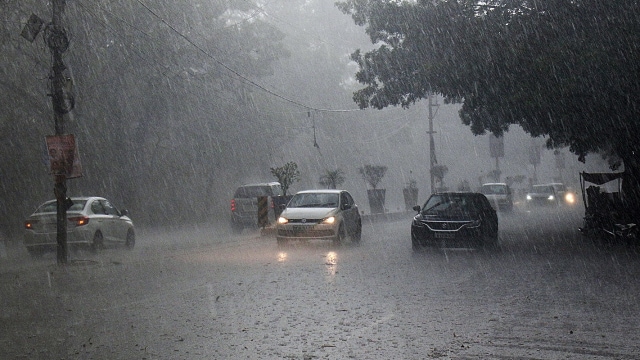 Uttarakhand Heavy Rain Alert News – मौसम विभाग ने जारी किया रेड अलर्ट, प्रशासन अलर्ट मोड पर