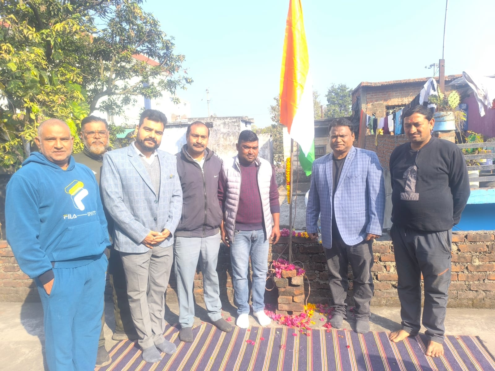 लालकुआँ: एनयूजेआई कार्यालय में राष्ट्रभक्ति के साथ फहराया गया तिरंगा, अमर शहीदों को नमन कर मनाया 77वाँ गणतंत्र दिवस