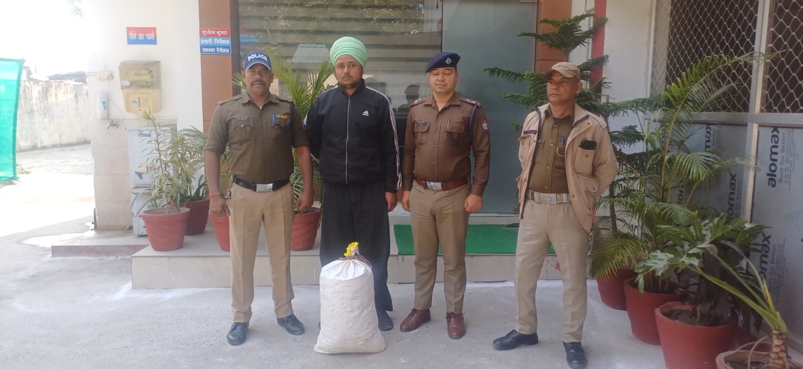 नशा तस्करों के लिए काल बनी रामनगर पुलिस, गांजे की बड़ी खेप पकड़ी।