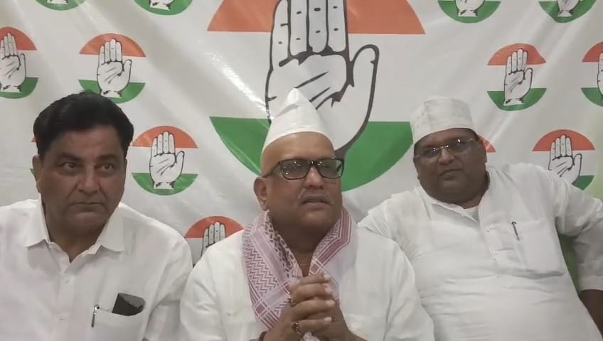 रोजा इफ्तार में दिखा भाईचारे का संदेश, सरकार पर साधा निशाना: अजय राय, बहेड़ी में सलीम अख्तर की इफ्तार पार्टी में पहुंचे कांग्रेस प्रदेश अध्यक्ष, गैस संकट, बेरोजगारी और भ्रष्टाचार पर केंद्र व प्रदेश सरकार को घेरा