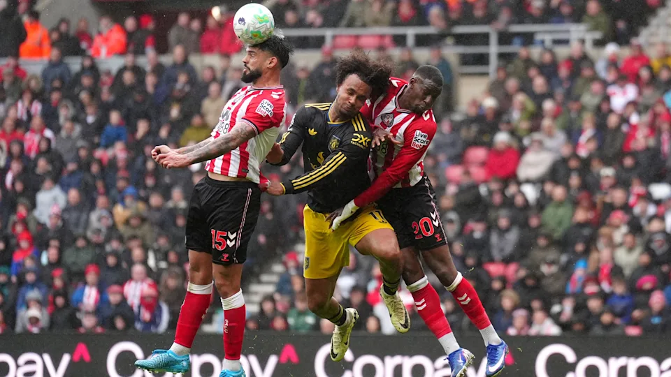 https://www.outlookindia.com/sports/football/liverpool-vs-manchester-united-live-score-english-premier-league-2025-26-matchday-8-updates