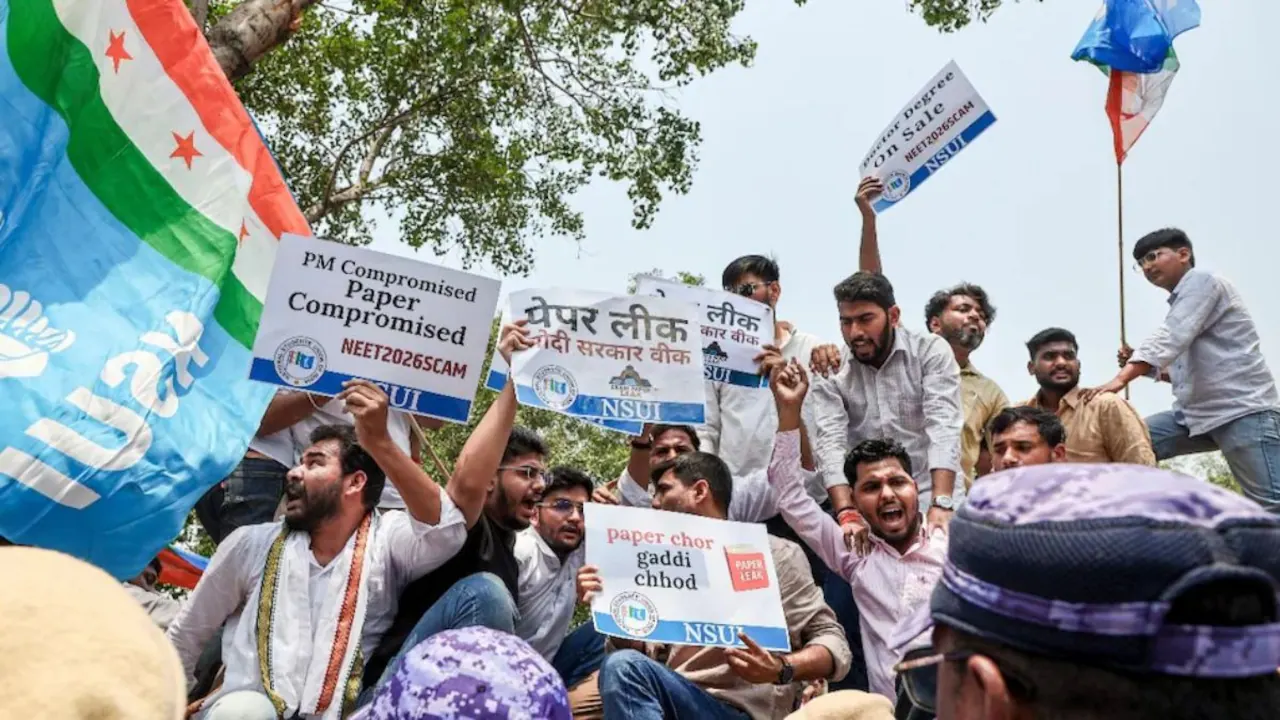 NEET-UG 2026 पेपर लीक का बड़ा खुलासा: ‘सीक्रेट क्लास’ में लिखवाए गए सवाल-जवाब, CBI ने खोली साजिश की परतें