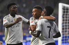 ⚽ Real Madrid vs Real Oviedo: स्पेनिश फुटबॉल मुकाबले को लेकर फैंस में जबरदस्त उत्साह