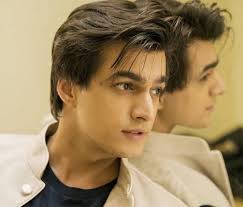 MOHSIN KHAN Trending सोशल मीडिया पर क्यों छाए हुए हैं Mohsin Khan?