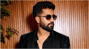 Vicky Kaushal Birthday: 38 साल के हुए बॉलीवुड स्टार, सोशल मीडिया पर छाए ‘छावा’ एक्टर