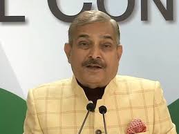 तेल कंपनियों के मुनाफे पर विपक्ष का हमला: मनीष तिवारी बोले- ₹77 हजार करोड़ कमाने के बाद भी क्यों बढ़ रहे पेट्रोल-डीजल के दाम?