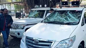 Shamli में बिजली चोरी पकड़ने गई टीम पर हमला! ग्रामीणों ने किया हंगामा, SDO की गाड़ी के शीशे तोड़े