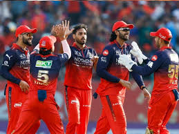 RCB vs PBKS: विराट का तूफान, बेंगलुरु ने पंजाब को रौंदा; प्लेऑफ की जंग हुई और रोमांचक
