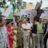 रामनगर में भाजपा के विरोध में कांग्रेस का जोरदार प्रदर्शन, पूर्व विधायक रणजीत रावत के नेतृत्व में पुतला दहन।