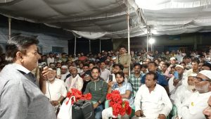 चुनाव कार्यालय का उदघाटन करते सपा विधायक