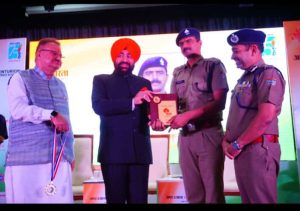 राज्यपाल ने भी किया वीरता पुरस्कार से सम्मानित