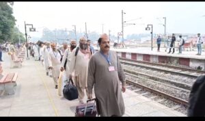 कड़ी सुरक्षा के बीच पाकिस्तान से 107 जायरीनों का जत्था लाहौरी एक्सप्रेस से पहुँचा रूड़की