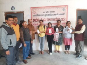कुल 1911 छात्र/छात्राओ में स्मार्टफोन का हुआ वितरण